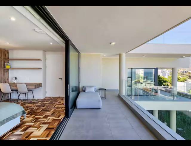 6 BEDROOM HOUSE TO LET IN CAMPS BAY